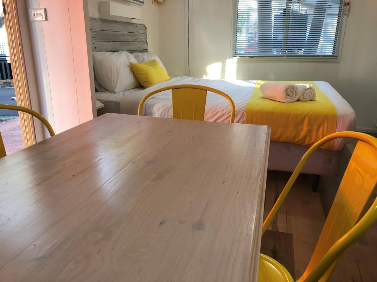 Palm Beach Caravan Park แซงค์ชัวรีพอยท์ ภายนอก รูปภาพ