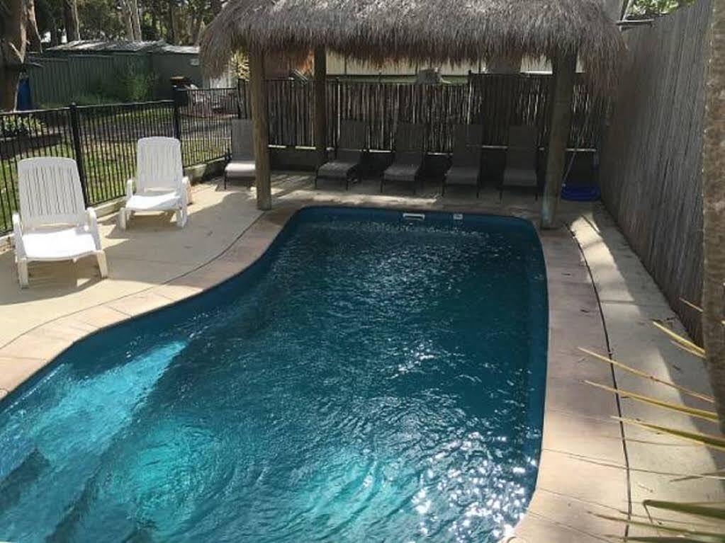 Palm Beach Caravan Park แซงค์ชัวรีพอยท์ ภายนอก รูปภาพ